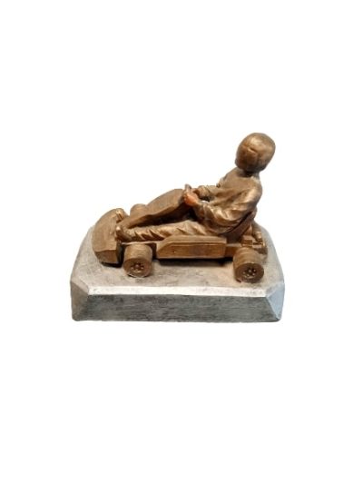 Statue de karting en pierre de 12cm